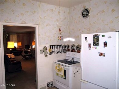 MAIN LEVEL KITCHEN C
