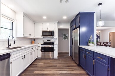 1402 Allen St, Rosenberg, TX 77471 - photo 7