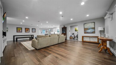 1031 Curtin St, Houston, TX 77018 - photo 7