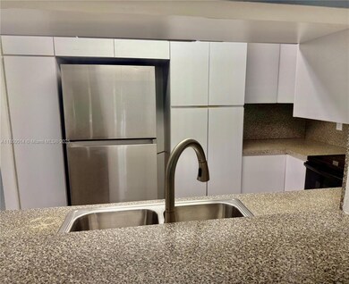 8650 SW 149th Ave unit 303, Miami, FL 33193 - photo 5