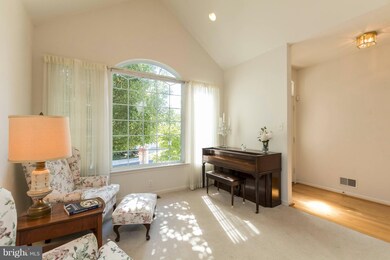 7258 Pebble Creek Dr, Elkridge, MD 21075 - photo 5