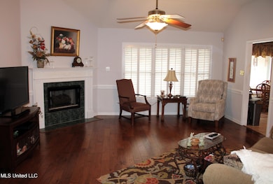 12190 Whispering Pines Dr, Olive Branch, MS 38654 - photo 6