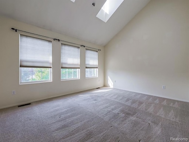 642 Lydia Ln unit 54, Pontiac, MI 48341 - photo 3