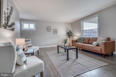 903 Foxcroft Ln, Essex, MD 21221 - photo 7