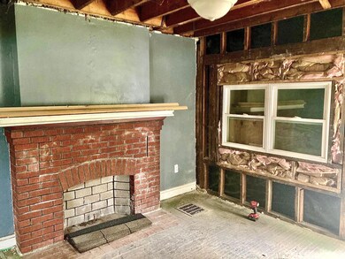 03 Fireplace