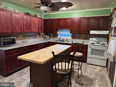 21 Buttonwood Dr, Ewing, NJ 08638 - photo 4