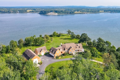 004-35OldFieldsWay-Castine-KS