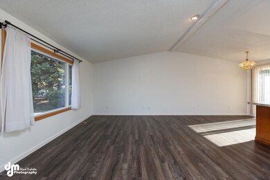 Living Room_MAX-68823-FULL