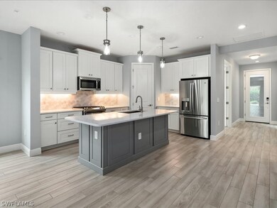 2119 Marquesa Cir, Naples, FL 34112 - photo 2