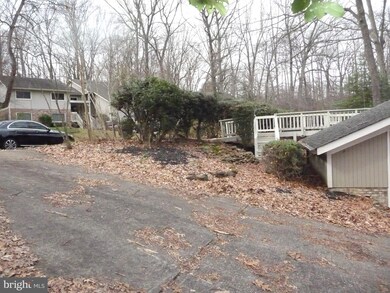 2403 Sugarberry Ct, Reston, VA 20191 - photo 5