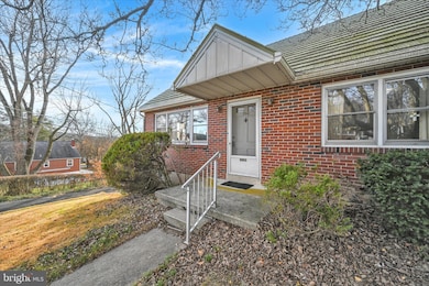 306 Sycamore St, Mohnton, PA 19540 - photo 5