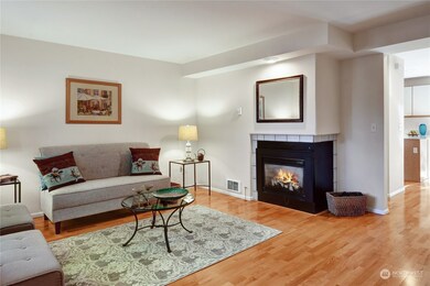 19620 80th Ave W unit G, Edmonds, WA 98026 - photo 5