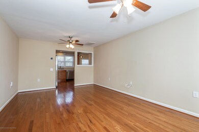 05_27HummingbirdLane_93001_LivingRoomDin