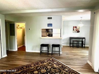 08- Living Room