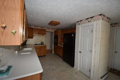 13 Scottsdale Dr, Hudson, NH 03051 - photo 2