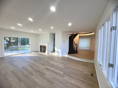 806 Wildwood Ct, Oak Brook, IL 60523 - photo 5