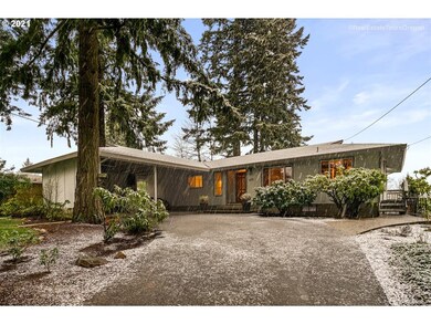 673 Marylhurst Dr, West Linn, OR 97068 - photo 2