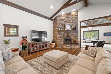Vaulted Great Room