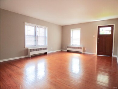 217 E Maple St, Allentown, PA 18109 - photo 5