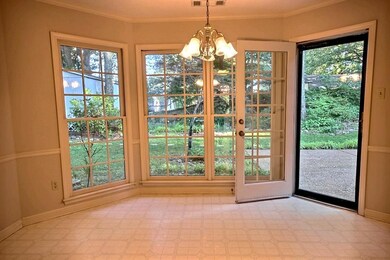 Breakfest area with awesome windows looking over t