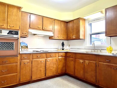 215 E Andover Ave, Muncie, IN 47303 - photo 7