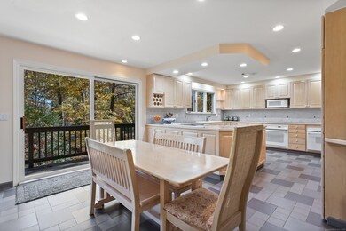 104 Blue Spruce Cir, Weston, CT 06883 - photo 7