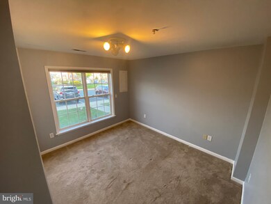 7112 Ladd Cir, Frederick, MD 21703 - photo 7