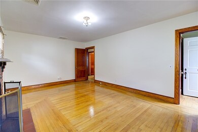 201 Clarence St, Providence, RI 02909 - photo 2