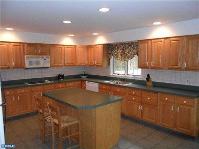 2004 Ridgeview Dr, Orwigsburg, PA 17961 - photo 7