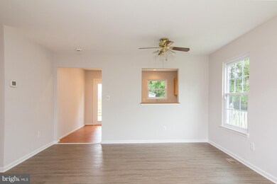 1060 Berkley Dr, Sykesville, MD 21784 - photo 5