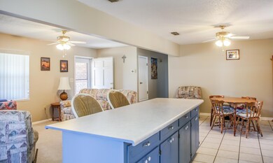 Kitchen Island with breakfast room