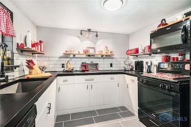Modern Kitchen