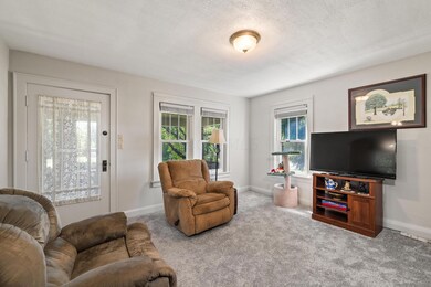 694 Logan Rd, Mansfield, OH 44907 - photo 4