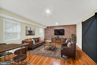 15 E Branch Ln unit 22, Baltimore, MD 21202 - photo 4