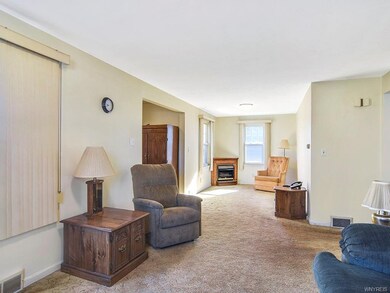 813 Pioneer Dr, North Tonawanda, NY 14120 - photo 6