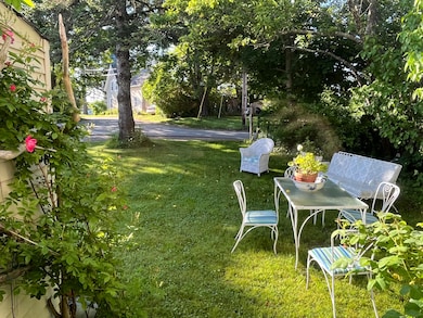 7 Mountain St, Vinalhaven, ME 04863 - photo 2