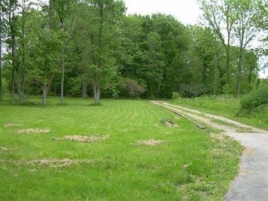 8454 N 125 E, La Porte, IN 46350 - photo 2