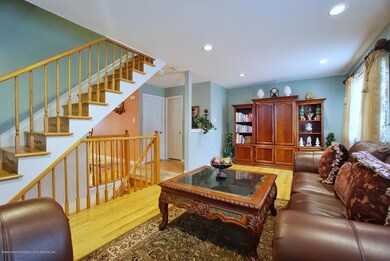 31 Red Cedar Ln, Staten Island, NY 10309 - photo 6