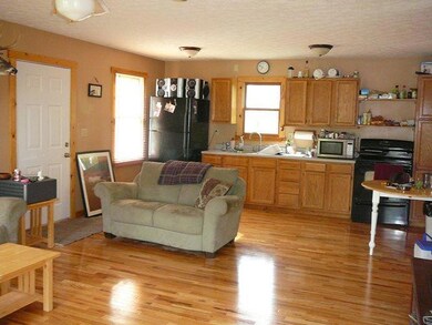 10073 Webb6