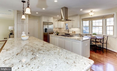 1501 Snughill Ct, Vienna, VA 22182 - photo 4