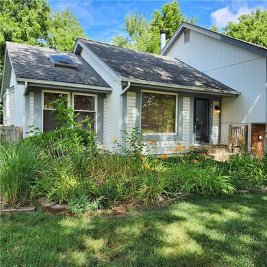 9318 Greenway Ln, Lenexa, KS 66215 - photo 6