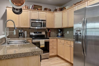 720 N Hindeman St, Sisters, OR 97759 - photo 6