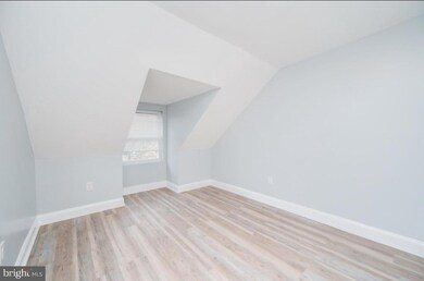 1048 Cherry St, Reading, PA 19602 - photo 7