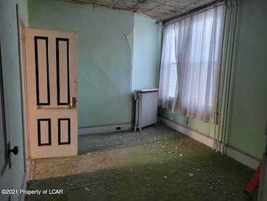 2nd floor bedroom 2