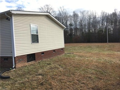 753 Long Rd, Reidsville, NC 27320 - photo 4