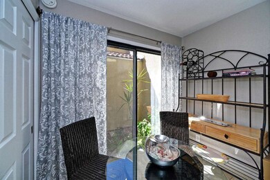 004_Breakfast Nook