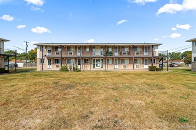 Harrison Street Apartments, Lincoln Park, MI 48146 - photo 3