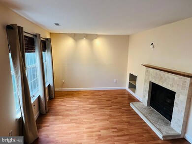 11216 Wedgemere Ct, Fredericksburg, VA 22407 - photo 4