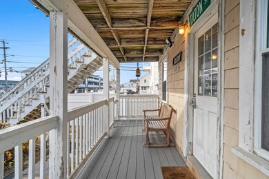 22 1/2 I St unit 2, Hampton, NH 03842 - photo 6