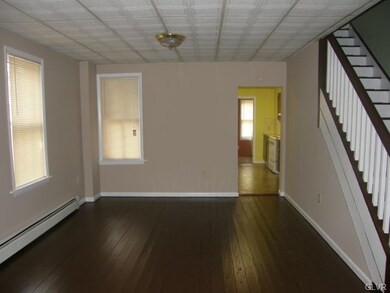 908 Elm St, Bethlehem, PA 18018 - photo 4